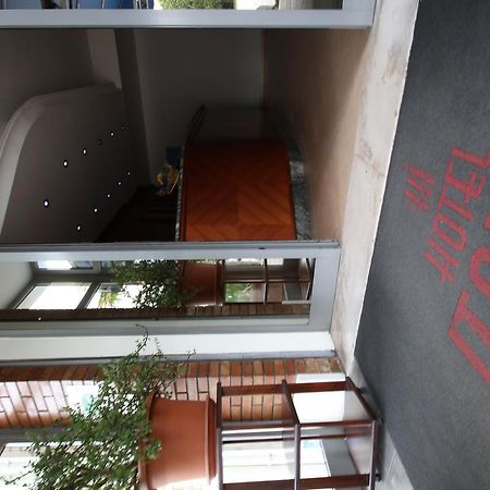 Hotel Italia Окиобело Екстериор снимка