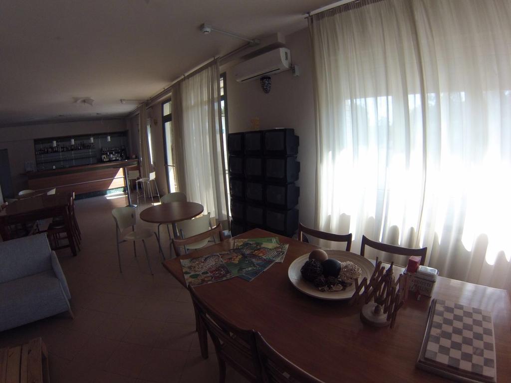 Hotel Italia Окиобело Екстериор снимка